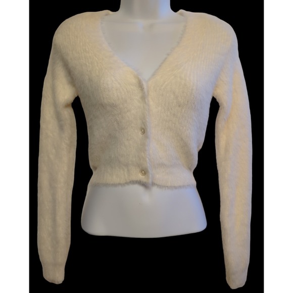 wild fable Sweaters - NWT Cream Fuzzy 3 Button-Front Cropped Long Sleeve Sweater Sz S Coquette